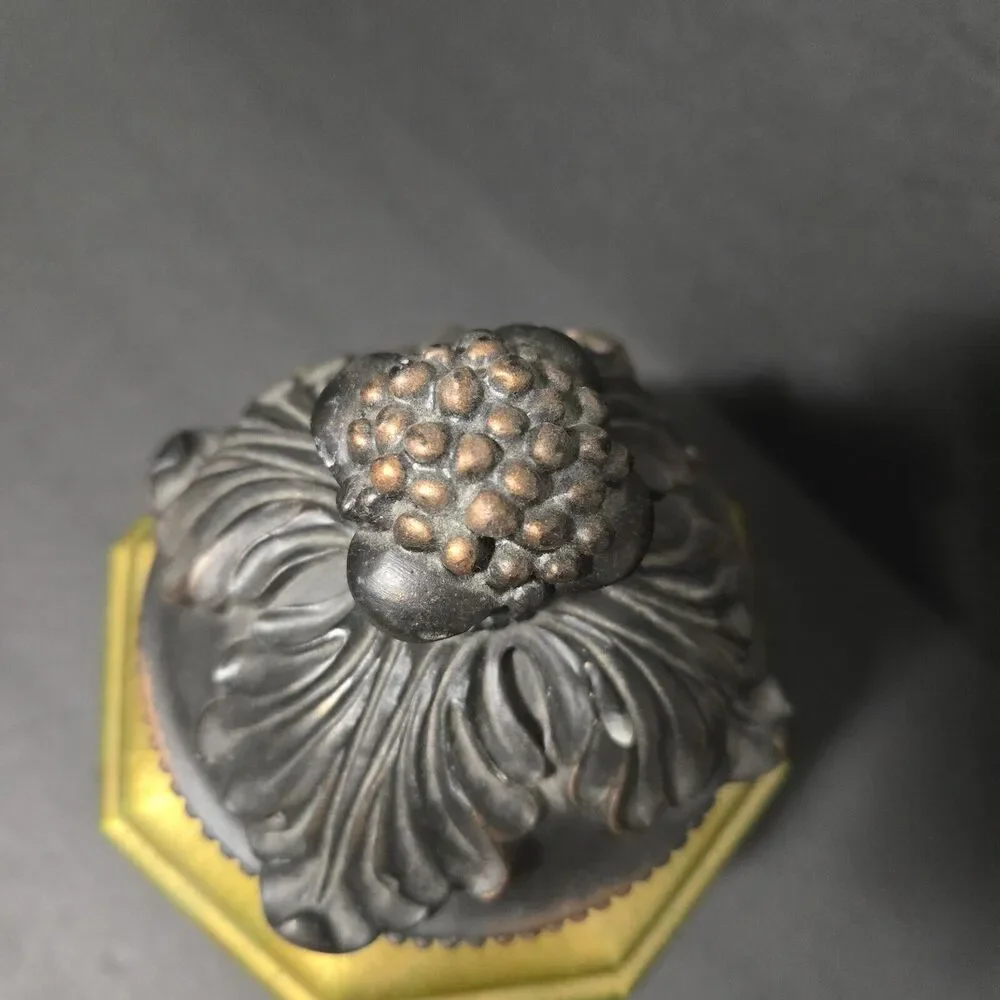 Decorative & Ornate Ceramic Glass Vase Jar With Lid‎